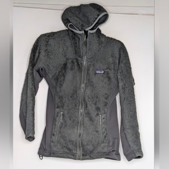Patagonia Jackets & Blazers - Patagonia • Women’s R3 Regulator Gray Polartec Fleece Hoodie Jacket Size XS